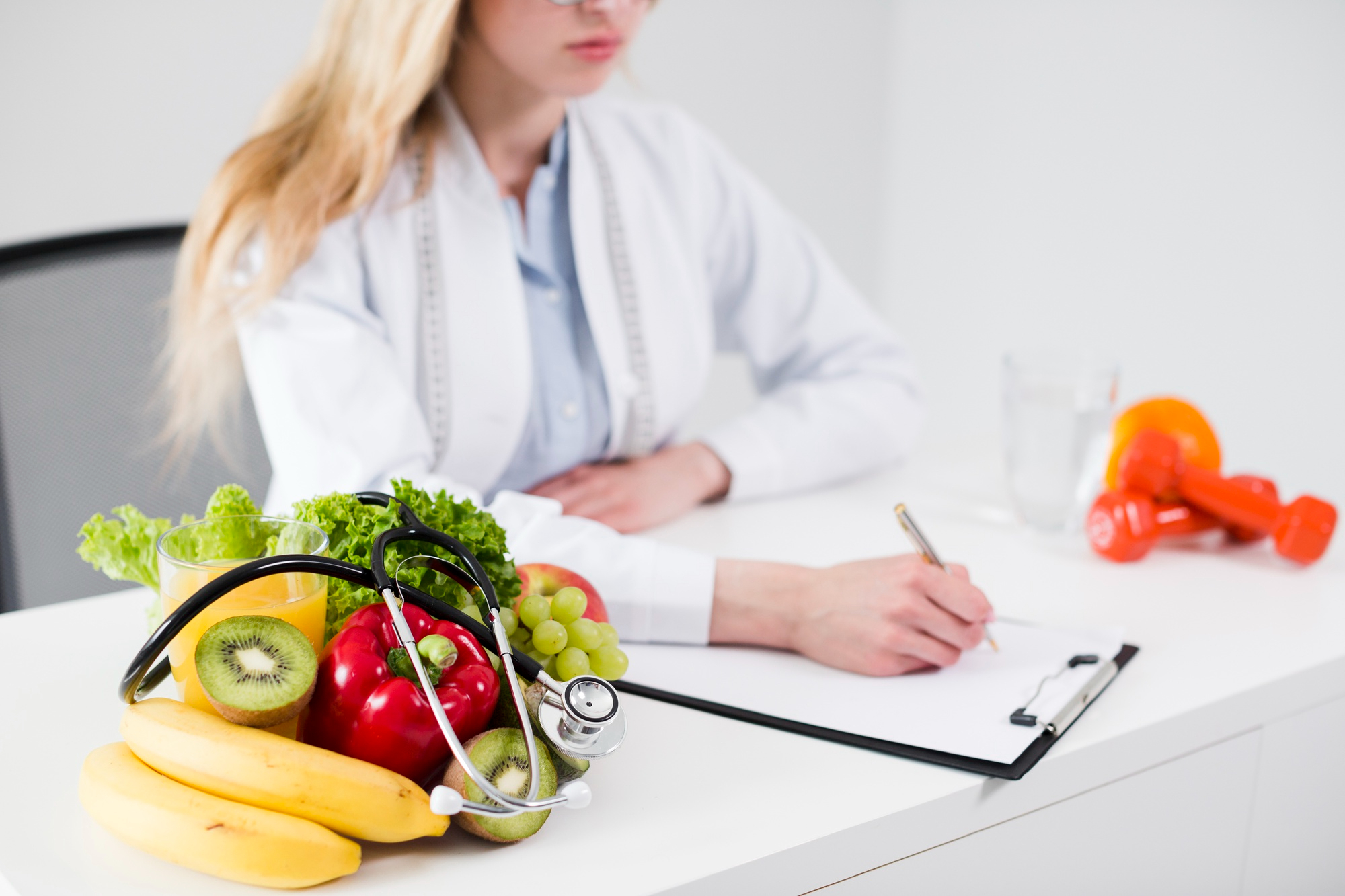 Qual a diferença entre nutricionista e nutrólogo?